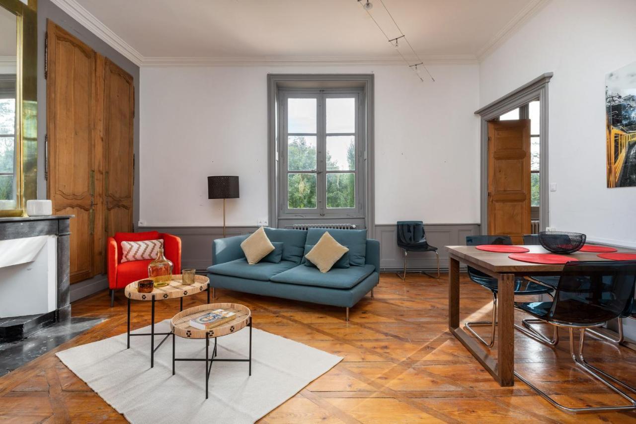 Appartement au Château Ars Ars-sur-Formans Exterior foto